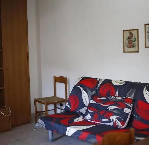 아파트 Maisonjaune